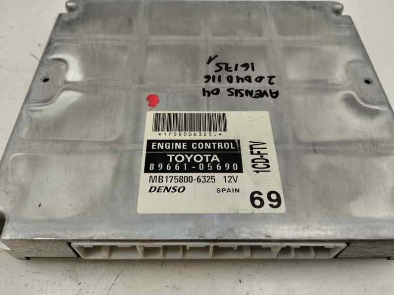 CENTRALITA MOTOR UCE TOYOTA AVENSIS BERLINA 2004 2.0 CDT (116 CV)