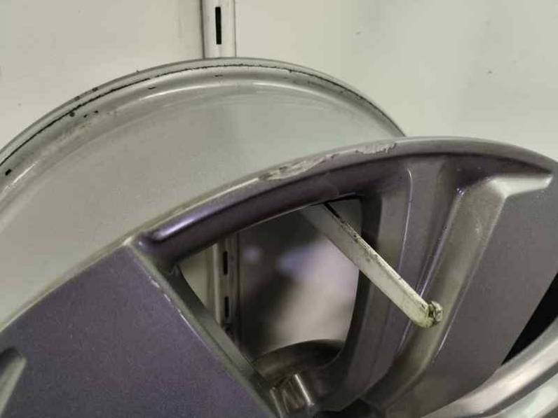 LLANTA PEUGEOT 2008 2019 1.2 VTI