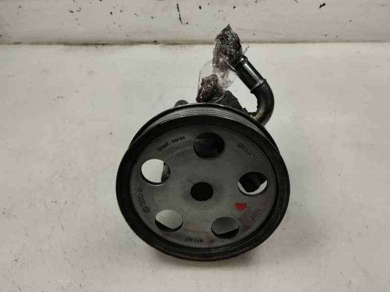 BOMBA DIRECCION AUDI A4 BERLINA 2001 2.0 5V (131 CV)