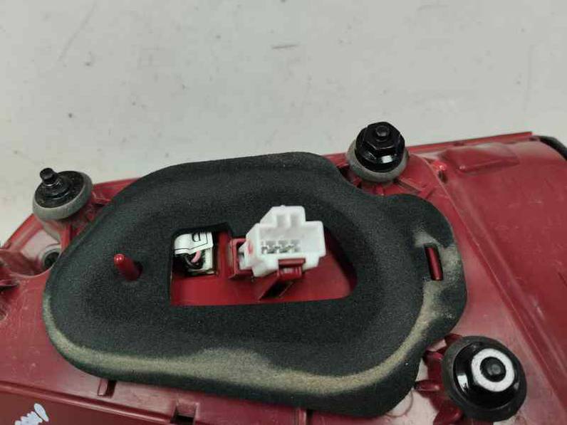 PILOTO TRASERO DERECHO INTERIOR KIA NIRO 2021 1.6 HYBRID GASOLINA