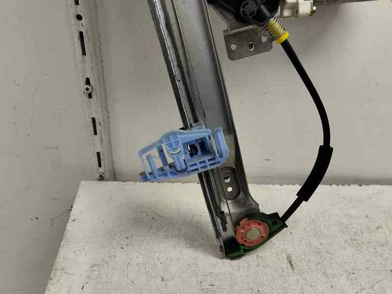 ELEVALUNAS DELANTERO IZQUIERDO CITROEN C2 2004 1.6 16V (109 CV)