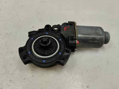 MOTOR ELEVALUNAS TRASERO DERECHO HYUNDAI IX35 2011 2.0 CRDI (136 CV)