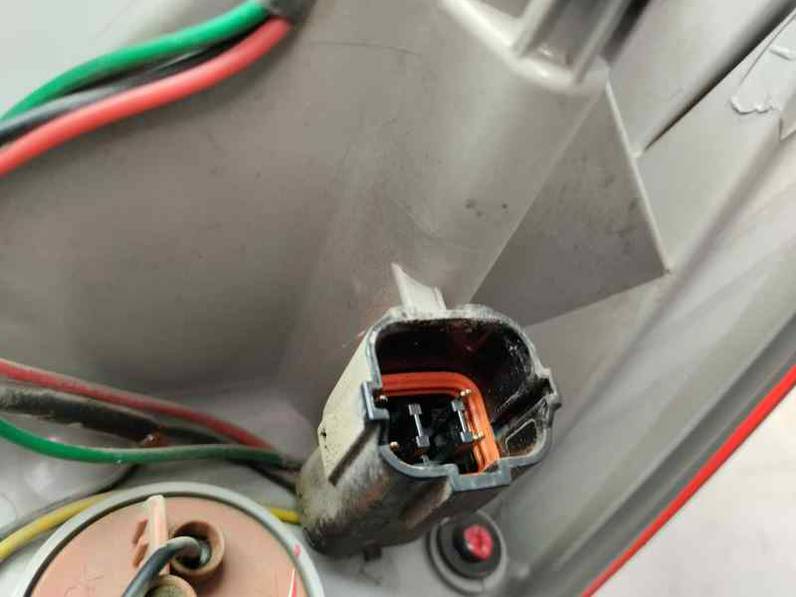 PILOTO TRASERO IZQUIERDO HYUNDAI IX35 2011 2.0 CRDI (136 CV)