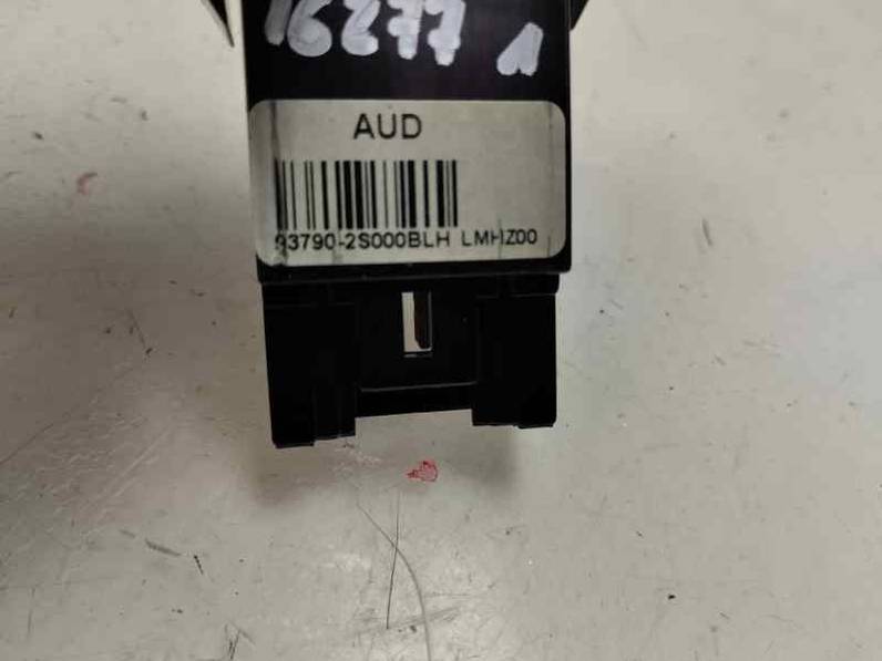 WARNING HYUNDAI IX35 2011 2.0 CRDI (136 CV)