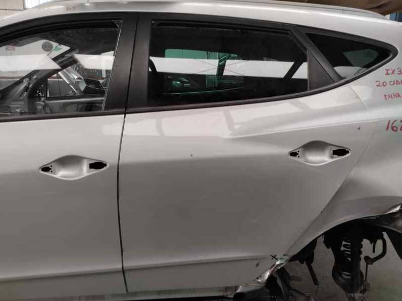 PUERTA TRASERA IZQUIERDA HYUNDAI IX35 2011 2.0 CRDI (136 CV)