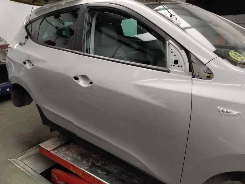 PUERTA DELANTERA DERECHA HYUNDAI IX35 2011 2.0 CRDI (136 CV)