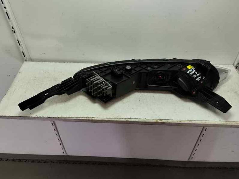 FARO DERECHO HYUNDAI BAYON 2024 1.2 GASOLINA