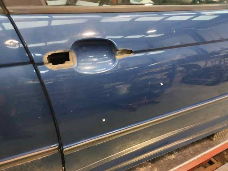 PUERTA DELANTERA DERECHA BMW SERIE 3 BERLINA 2001 2.0 16V DIESEL (136 CV)