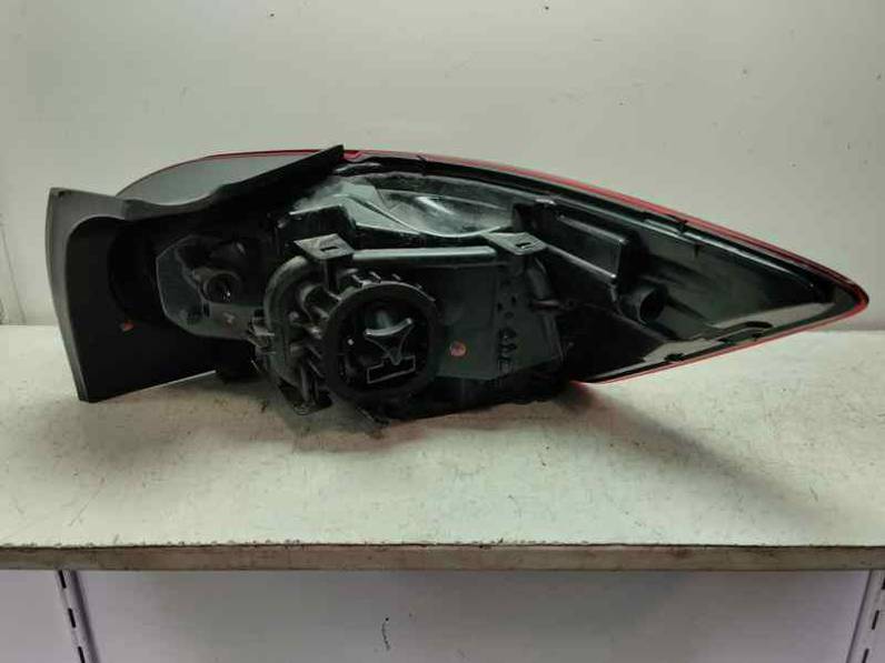 PILOTO TRASERO IZQUIERDO DACIA SANDERO III 2024 1.0 AUTOGAS