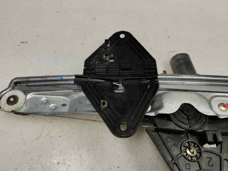 ELEVALUNAS DELANTERO DERECHO DACIA SANDERO III 2024 1.0 AUTOGAS