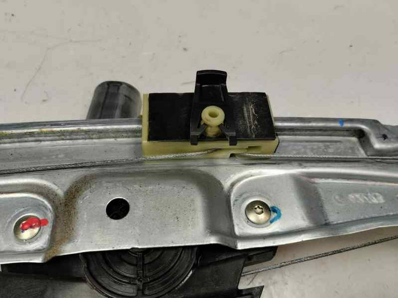 ELEVALUNAS TRASERO IZQUIERDO DACIA SANDERO III 2024 1.0 AUTOGAS