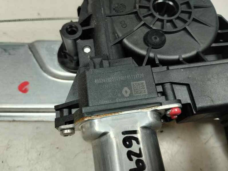 ELEVALUNAS DELANTERO IZQUIERDO DACIA SANDERO III 2024 1.0 AUTOGAS