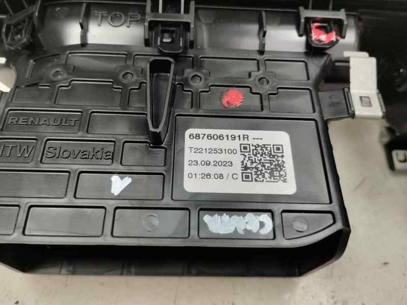 REJILLA AIREADORA DACIA SANDERO III 2024 1.0 AUTOGAS