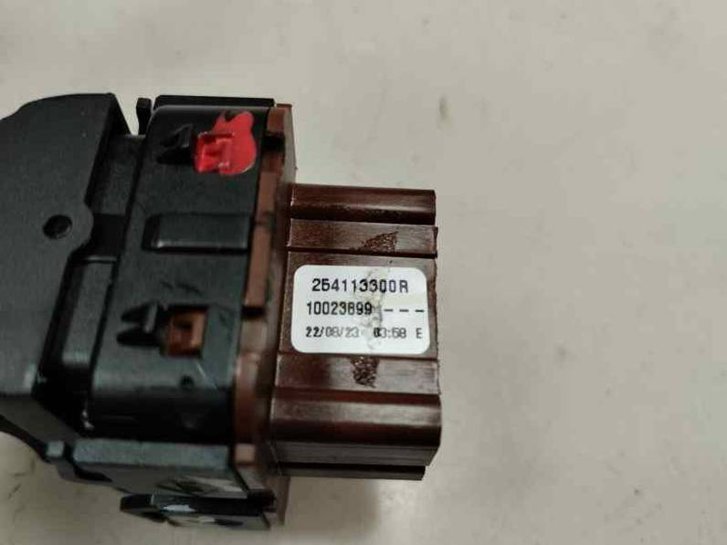 MANDO ELEVALUNAS DELANTERO IZQUIERDO DACIA SANDERO III 2024 1.0 AUTOGAS