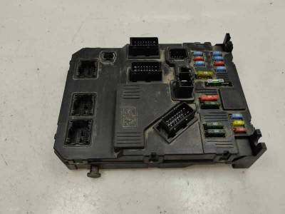CAJA RELES FUSIBLES CITROEN C3 2005 1398 HDI