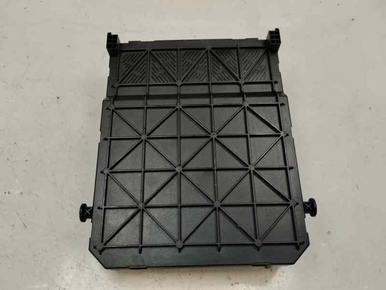 CAJA RELES FUSIBLES CITROEN C3 2005 1398 HDI