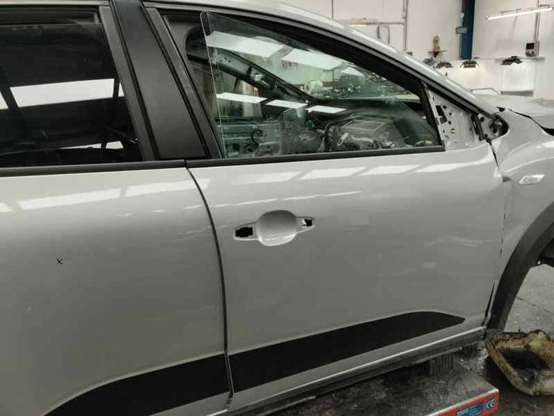 PUERTA DELANTERA DERECHA DACIA SANDERO III 2024 1.0 AUTOGAS