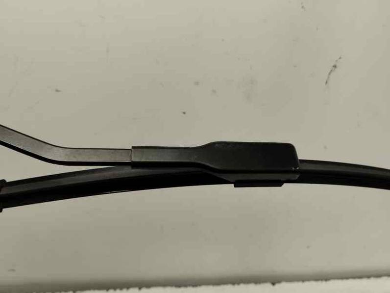 BRAZO LIMPIA DELANTERO IZQUIERDO DACIA SANDERO III 2024 1.0 AUTOGAS