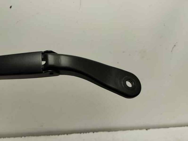 BRAZO LIMPIA DELANTERO IZQUIERDO DACIA SANDERO III 2024 1.0 AUTOGAS