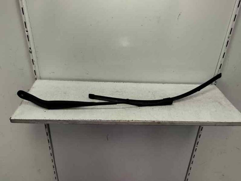 BRAZO LIMPIA DELANTERO DERECHO DACIA SANDERO III 2024 1.0 AUTOGAS