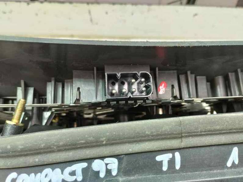 PILOTO TRASERO IZQUIERDO BMW SERIE 3 COMPACTO 1997 1.6 GASOLINA (102 CV)