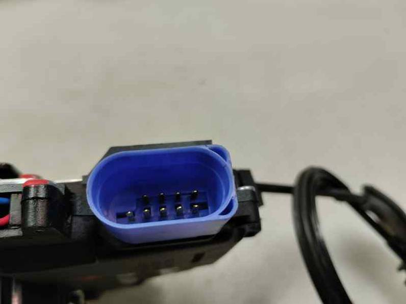 CERRADURA PUERTA DELANTERA IZQUIERDA VOLKSWAGEN GOLF PLUS 2007 1.9 TDI (105 CV)