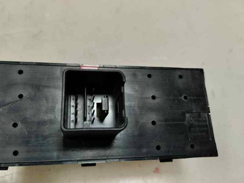 MANDO ELEVALUNAS DELANTERO IZQUIERDO VOLKSWAGEN GOLF PLUS 2007 1.9 TDI (105 CV)