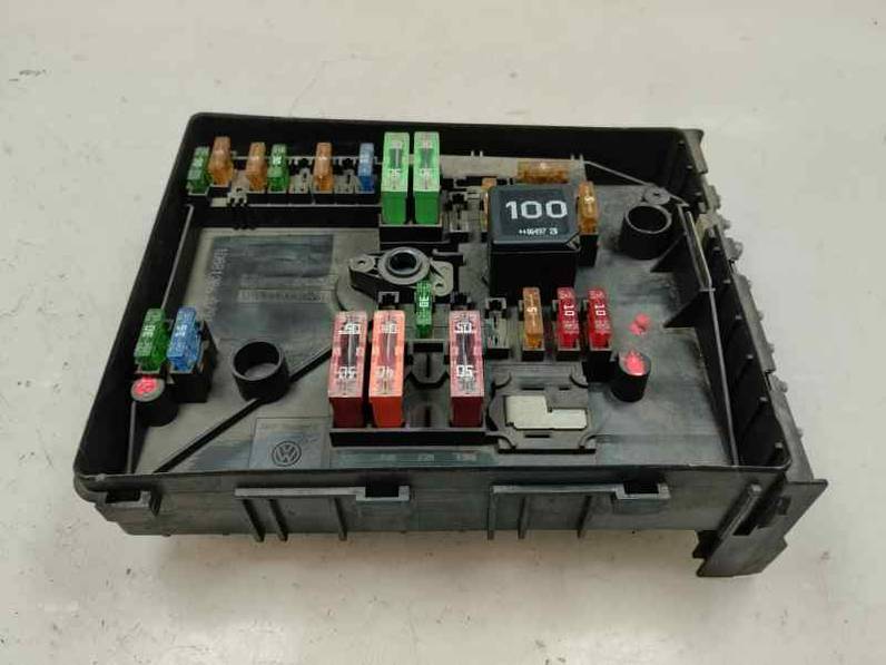 CAJA RELES FUSIBLES VOLKSWAGEN GOLF PLUS 2007 1.9 TDI (105 CV)