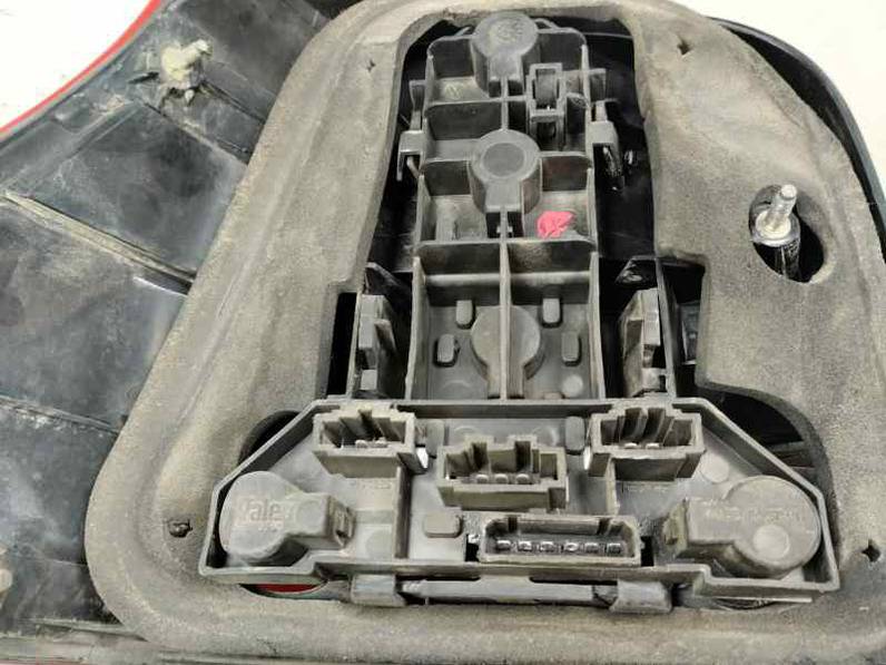 PILOTO TRASERO DERECHO VOLKSWAGEN GOLF IV BERLINA 2000 1.9 TDI (90 CV)