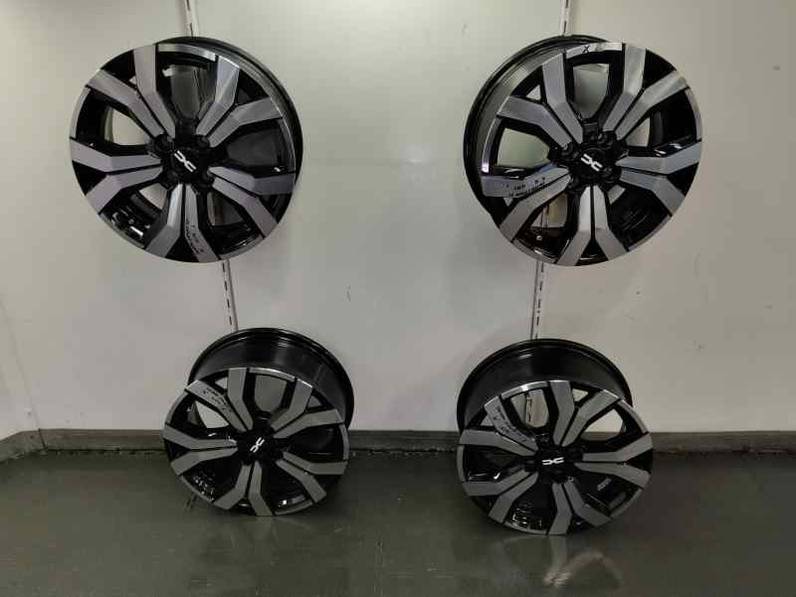 JUEGO LLANTAS DACIA SANDERO III 2024 1.0 AUTOGAS