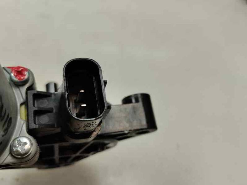 MOTOR ELEVALUNAS TRASERO DERECHO HYUNDAI TUCSON 2018 1.7 CRDI (116 CV)