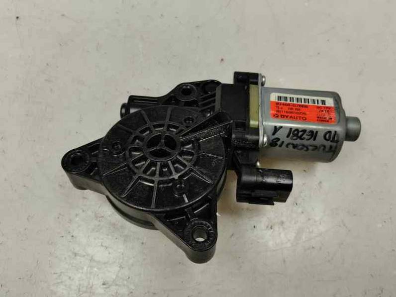 MOTOR ELEVALUNAS TRASERO DERECHO HYUNDAI TUCSON 2018 1.7 CRDI (116 CV)