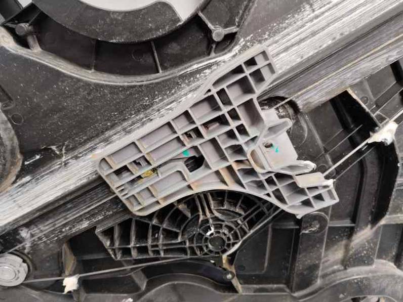 ELEVALUNAS TRASERO IZQUIERDO HYUNDAI TUCSON 2018 1.7 CRDI (116 CV)