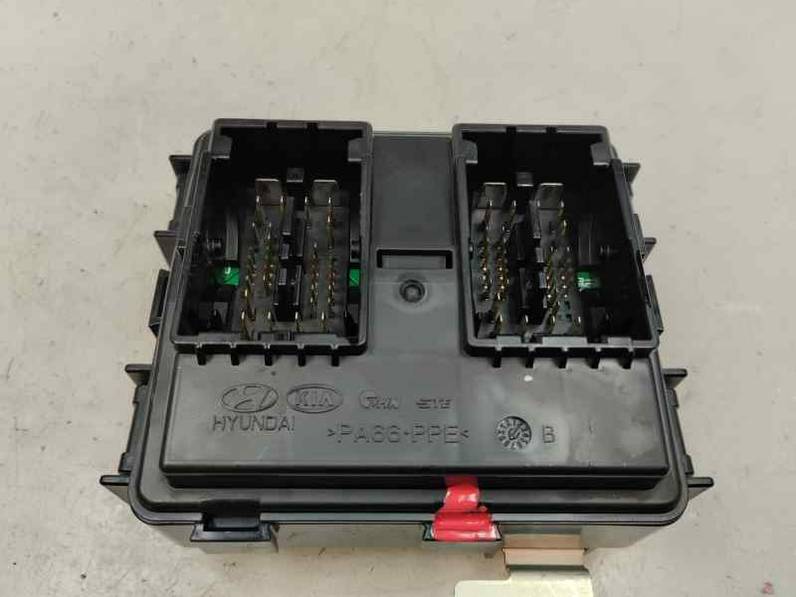 CAJA RELES FUSIBLES HYUNDAI TUCSON 2018 1.7 CRDI (116 CV)