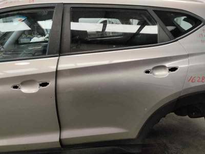 PUERTA TRASERA IZQUIERDA HYUNDAI TUCSON 2018 1.7 CRDI (116 CV)