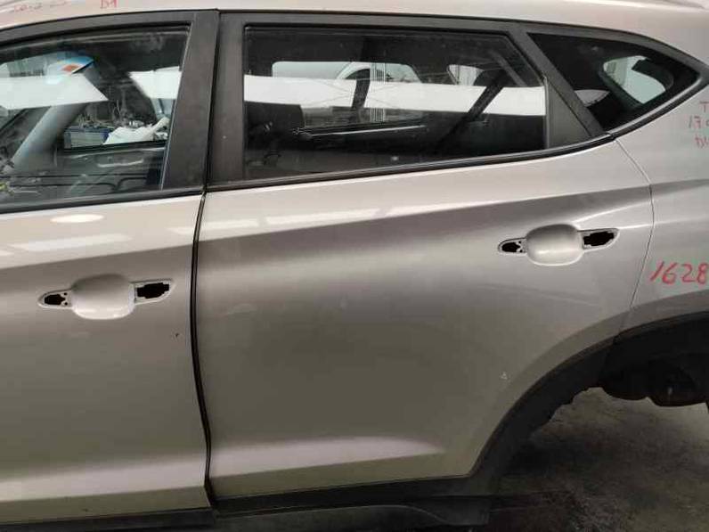 PUERTA TRASERA IZQUIERDA HYUNDAI TUCSON 2018 1.7 CRDI (116 CV)