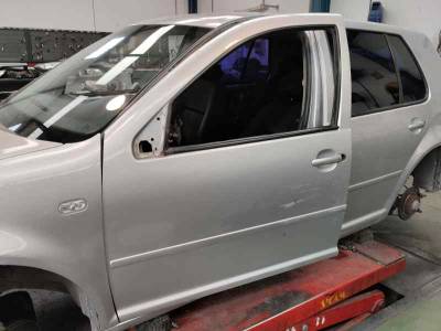 PUERTA DELANTERA IZQUIERDA VOLKSWAGEN GOLF IV BERLINA 2002 1.9 TDI (100 CV)
