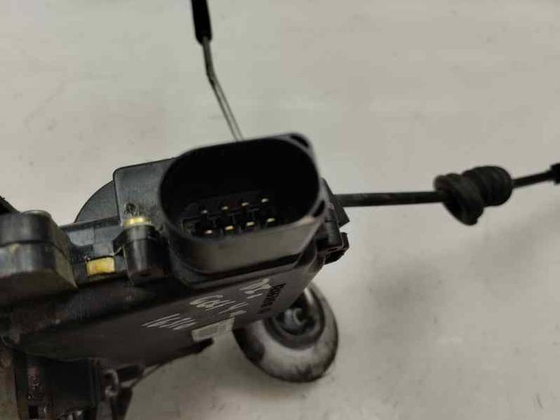 CERRADURA PUERTA DELANTERA IZQUIERDA VOLKSWAGEN GOLF IV BERLINA 2002 1.9 TDI (100 CV)