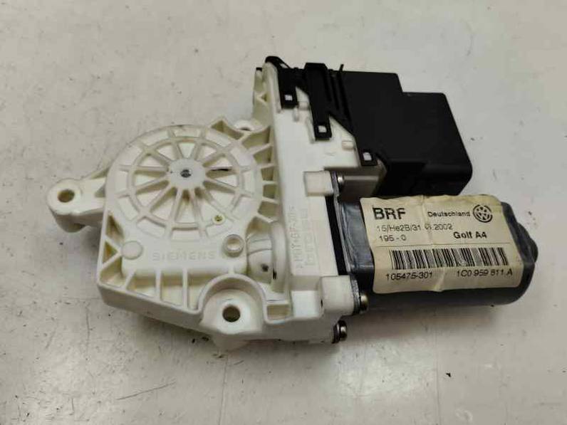 MOTOR ELEVALUNAS TRASERO IZQUIERDO VOLKSWAGEN GOLF IV BERLINA 2002 1.9 TDI (100 CV)