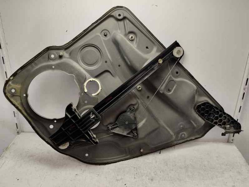 ELEVALUNAS TRASERO IZQUIERDO VOLKSWAGEN GOLF IV BERLINA 2002 1.9 TDI (100 CV)