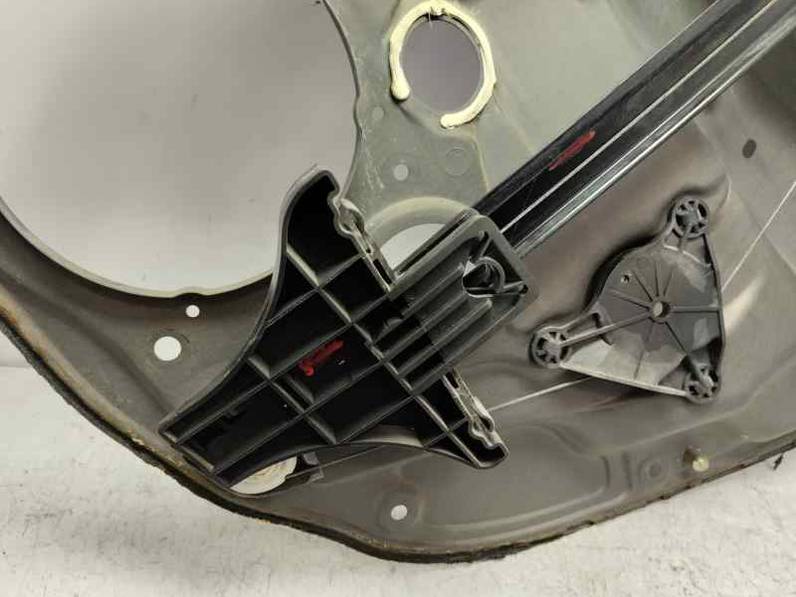 ELEVALUNAS TRASERO IZQUIERDO VOLKSWAGEN GOLF IV BERLINA 2002 1.9 TDI (100 CV)