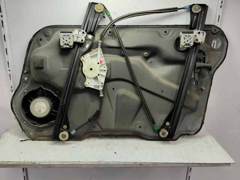 ELEVALUNAS DELANTERO IZQUIERDO VOLKSWAGEN GOLF IV BERLINA 2002 1.9 TDI (100 CV)