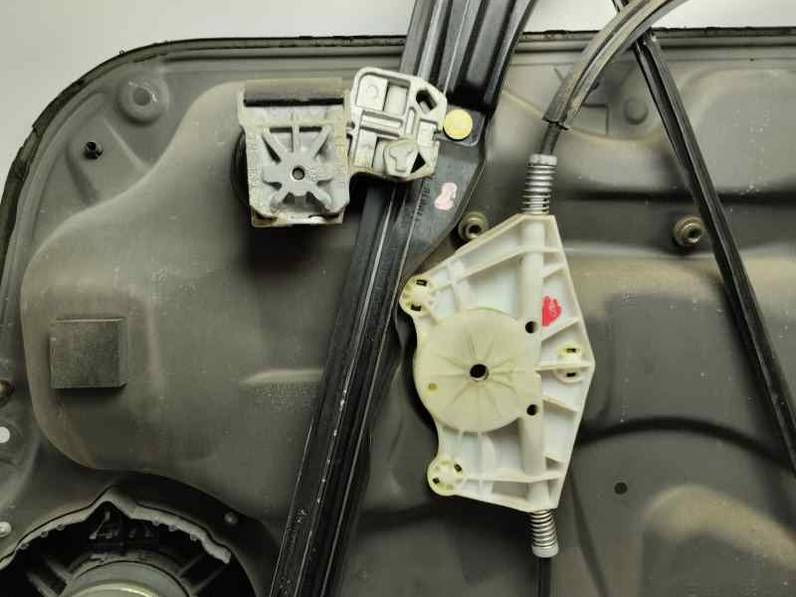 ELEVALUNAS DELANTERO DERECHO VOLKSWAGEN GOLF IV BERLINA 2002 1.9 TDI (100 CV)