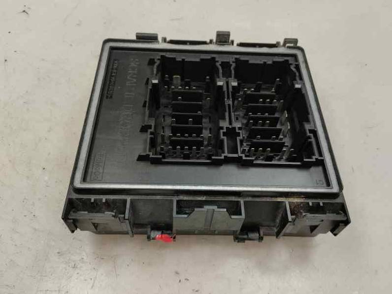 CAJA RELES FUSIBLES FORD FIESTA 2019 1.0 ECOBOOST (100 CV)