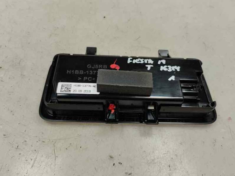 LUZ INTERIOR FORD FIESTA 2019 1.0 ECOBOOST (100 CV)