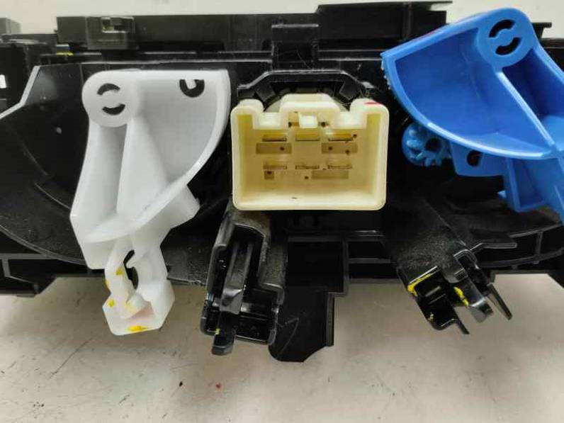 MANDO CALEFACCION AIRE ACONDICIONADO DACIA DUSTER II 2021 1.5 DCI (116 CV)