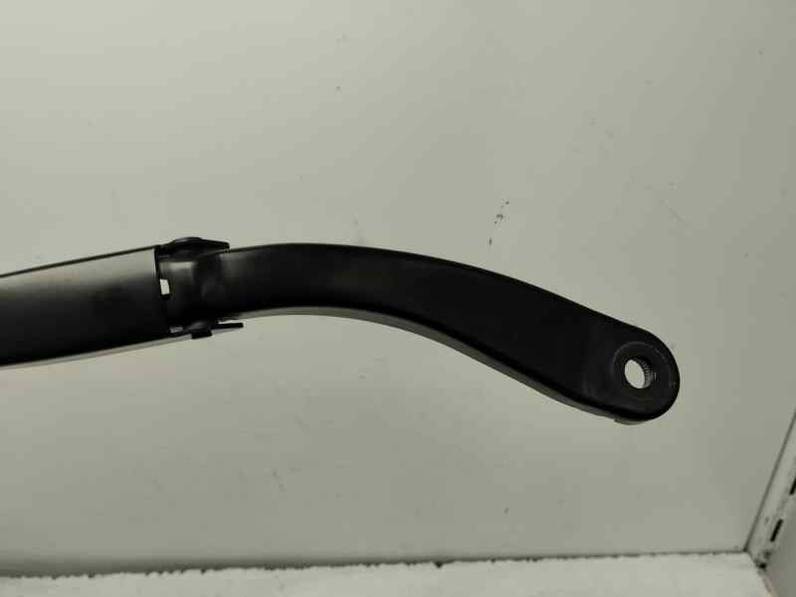 BRAZO LIMPIA DELANTERO IZQUIERDO DACIA DUSTER II 2021 1.5 DCI (116 CV)