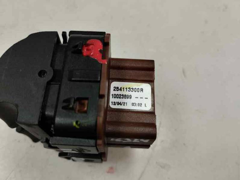 MANDO ELEVALUNAS DELANTERO IZQUIERDO DACIA DUSTER II 2021 1.5 DCI (116 CV)