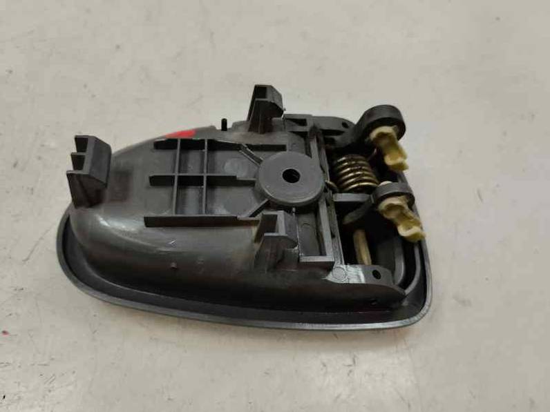 MANETA INTERIOR DELANTERA DERECHA HYUNDAI ACCENT 2000 1.3 (86 CV)