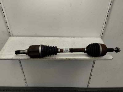 TRANSMISION DELANTERA IZQUIERDA DACIA DUSTER II 2021 1.5 DCI (116 CV)